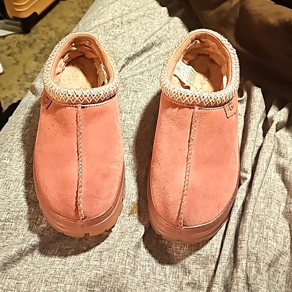 Ugg tazz slippers